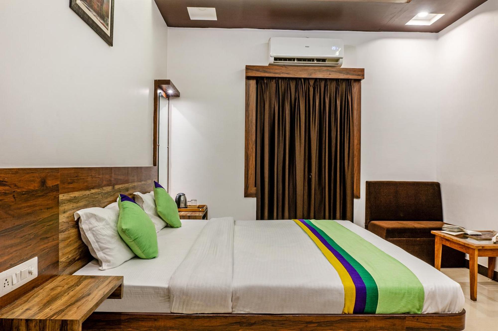 Treebo Spirit Residency Hotel Udaipur Luaran gambar