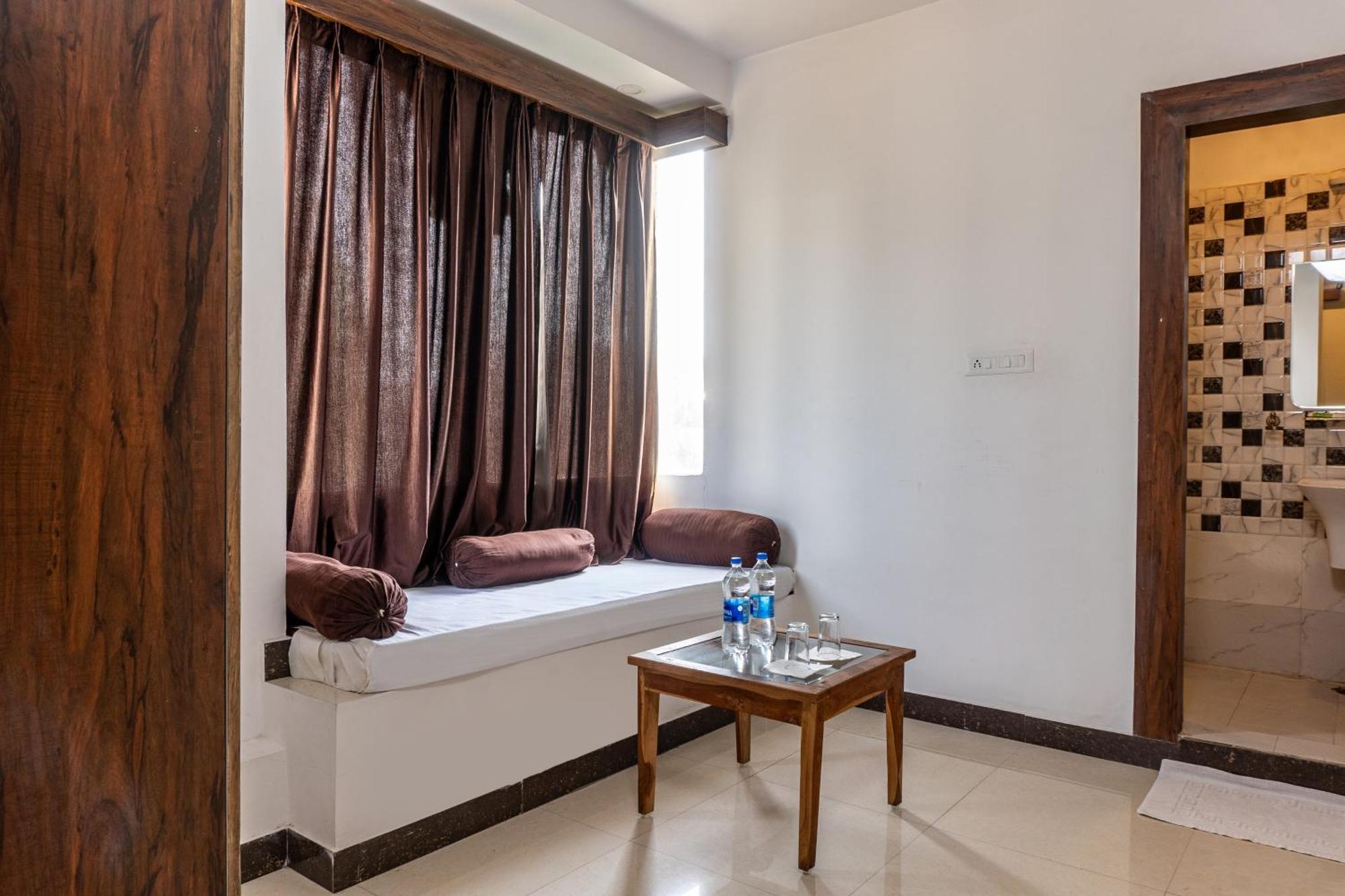 Treebo Spirit Residency Hotel Udaipur Luaran gambar