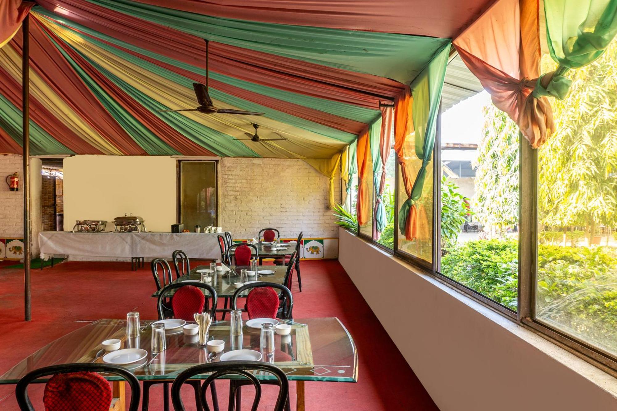 Treebo Spirit Residency Hotel Udaipur Luaran gambar